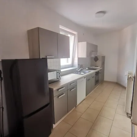 Aparts Cottbus, Berliner Strasse Apartament Chociebuż